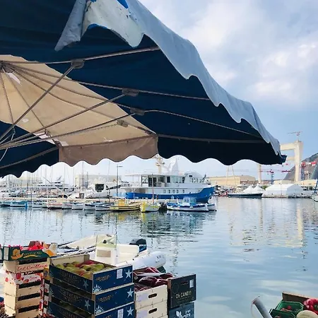Authentique - T3 A 2 Pas Du Port Et Des Plages - Parking Souterrain Offert * ラシオタ